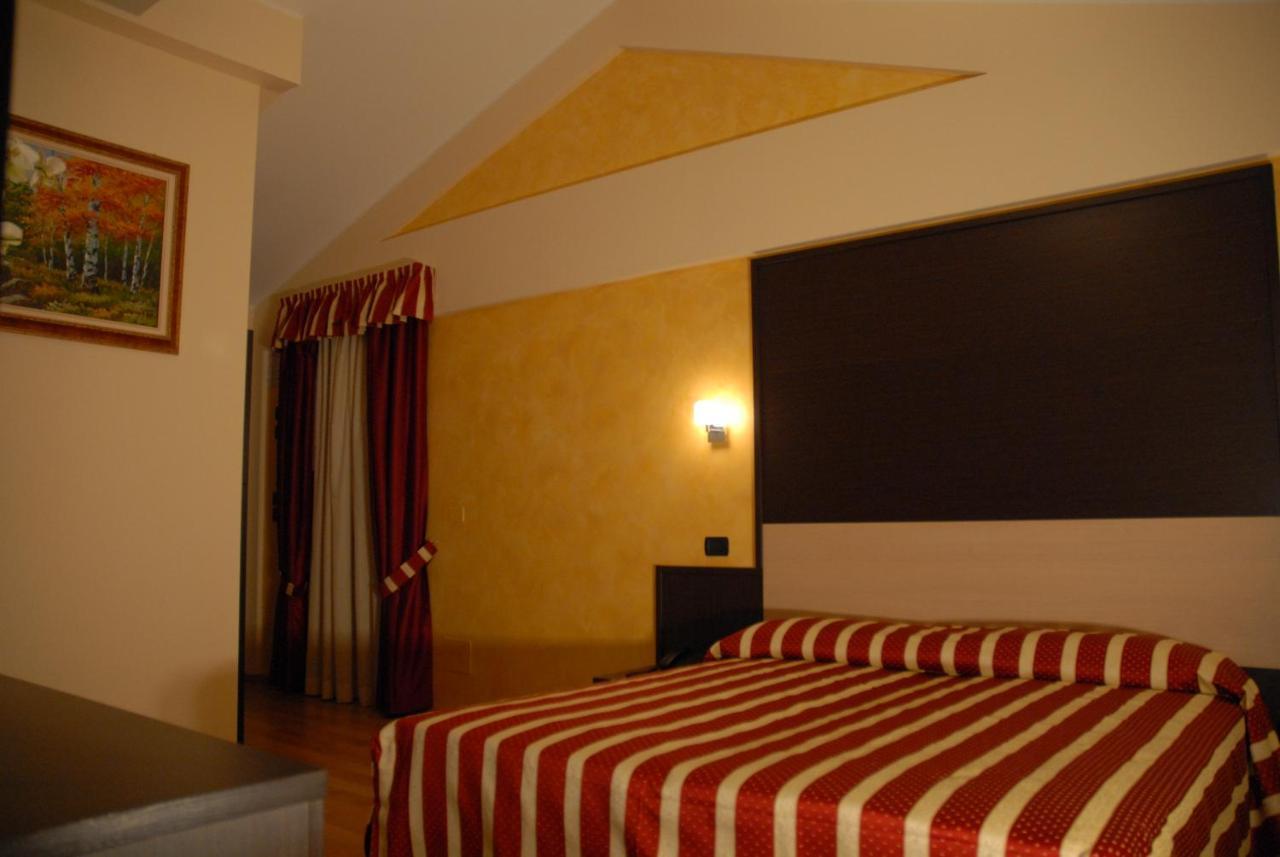 Hotel Iacone Кьети Экстерьер фото